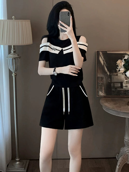 Platycodon French casual fashion suit for women 2025 summer design off-shoulder slim short-sleeved top shorts two-piece suit