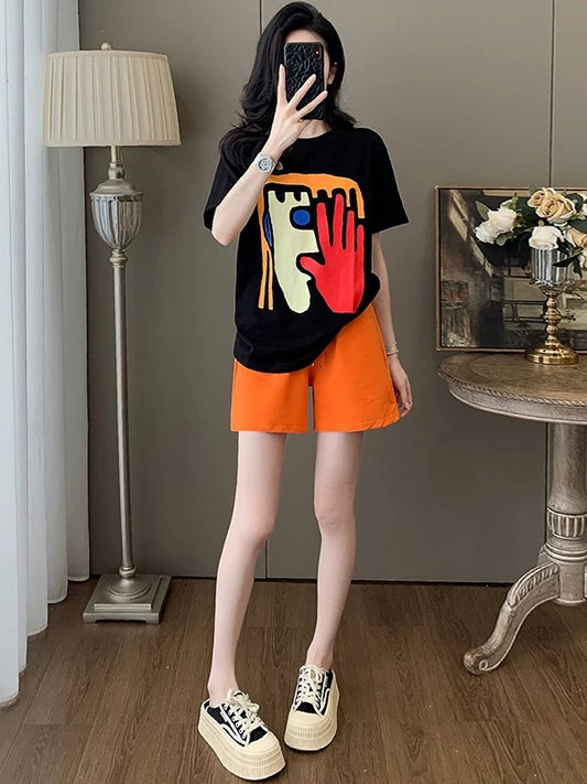 Loose and slim Korean casual sports suit for women 2025 summer fashion trend black short-sleeved shorts two-piece suit