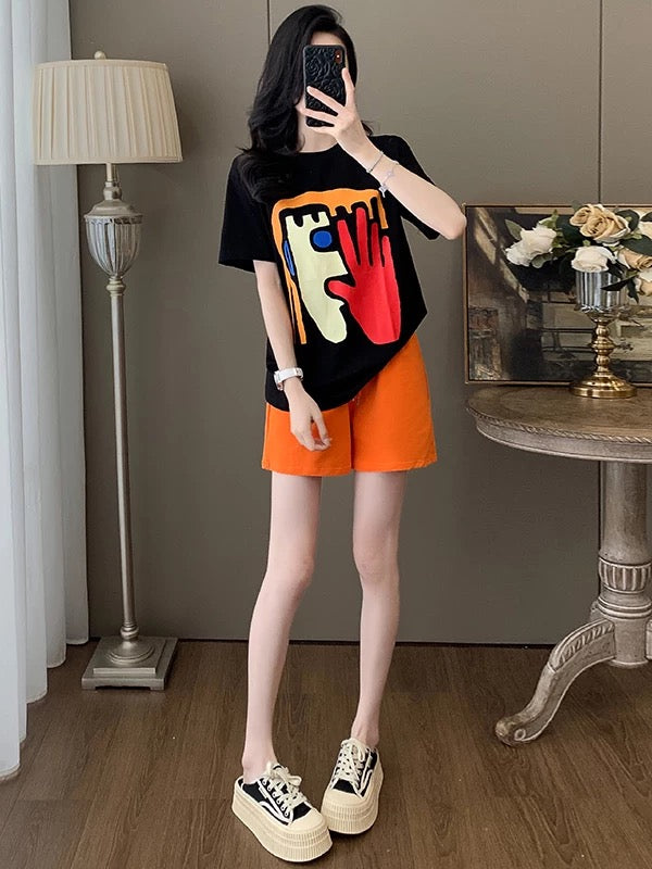 Loose and slim Korean casual sports suit for women 2025 summer fashion trend black short-sleeved shorts two-piece suit