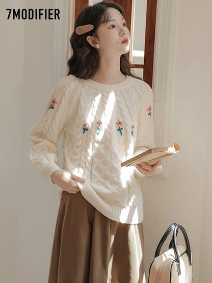 La Chapelle 7M2025 autumn temperament sweet outer sweater twist jacquard embroidery loose round neck top