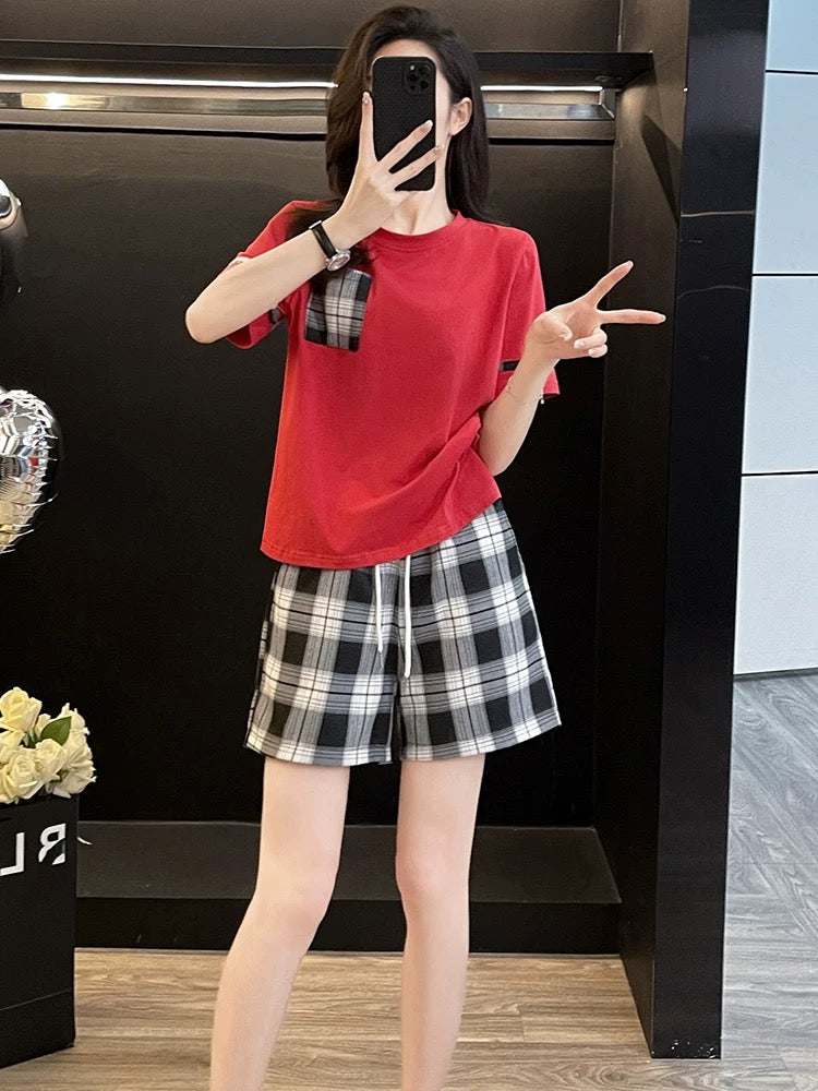Fashionable age-reducing casual sports suit for women 2025 new summer red short-sleeved T-shirt plaid shorts two-piece suit