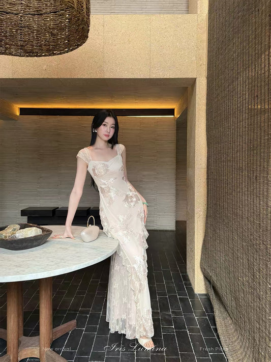 Iris Lumina "White Tea Venus" Elegant Summer Dress – A Stylish, Waist-Defining, Off-Shoulder Maxi Dress