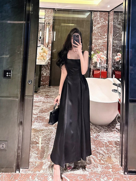 High-end temperament French suspender dress for women summer 2024 new Hepburn style black slimming long skirt with large swing skirt