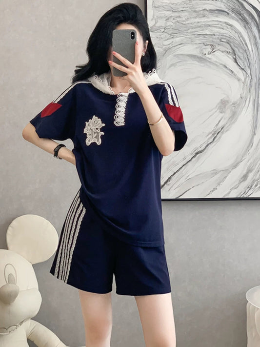 European station casual sports suit summer 2025 new fashion age-reducing short-sleeved tops and shorts two-piece suits for women
