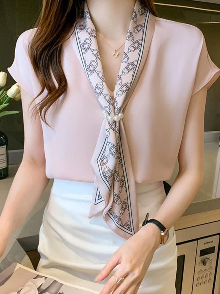 Solid color French satin shirt women's chiffon temperament age-reducing sleeveless inner top light luxury slim fit chic small shirt