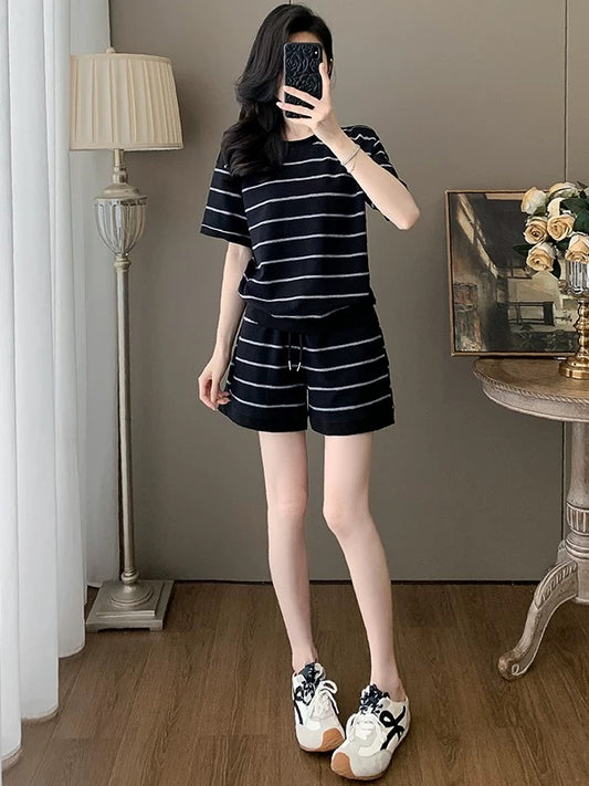 European striped casual sports suit for women 2025 summer fashion age-reducing black short-sleeved T-shirt shorts two-piece suit