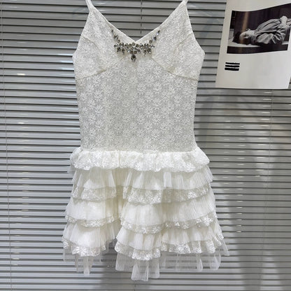 Internet celebrity same style 2025 summer new style sweet rhinestone nail diamond collar splicing cake skirt design suspender skirt dress