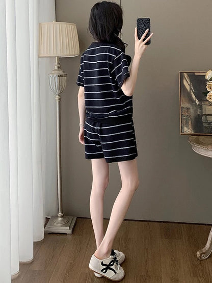 European striped casual sports suit for women 2025 summer fashion age-reducing black short-sleeved T-shirt shorts two-piece suit