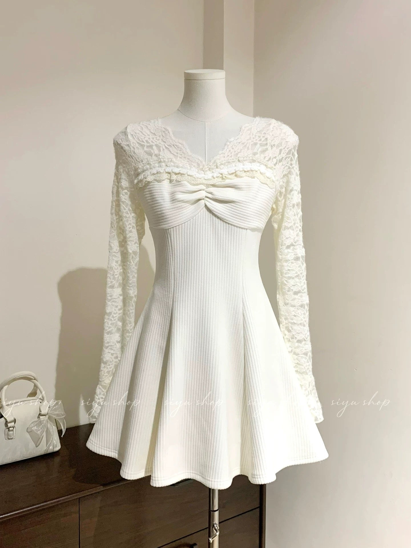 Snow White/Fleece-lined! Long and short skirt versions available – a gentle, elegant white dress perfect for autumn and winter.