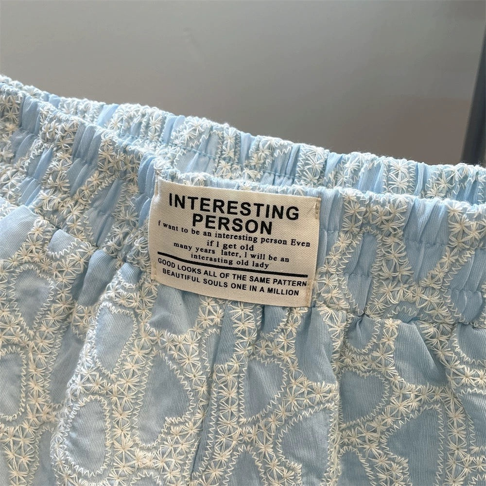 Japanese retro sweet and spicy outer wear embroidered wide-leg shorts for women, small casual workwear, slim high waist A-line hot pants