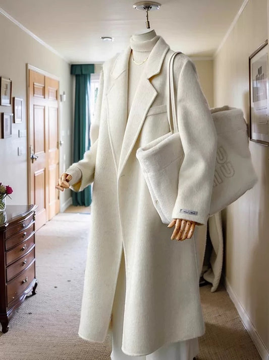 High-end double-sided temperament coat, high-end fashion, light and sophisticated style, white long woolen coat for women winter 2024