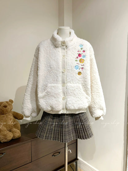 Casual and versatile floral embroidered knit patchwork stand collar fur coat, loose fit, warm for autumn and winter.