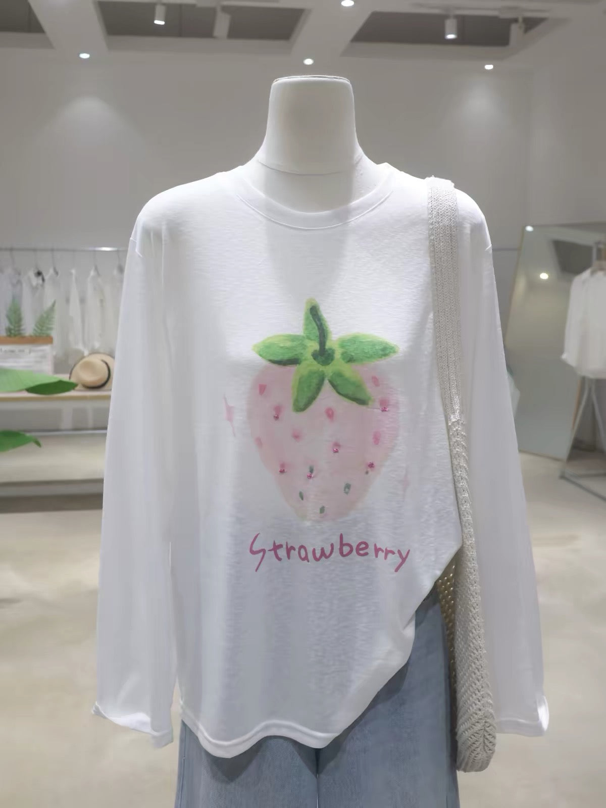 Women's Lightweight, Breathable Pure Cotton Long-Sleeve Sun-Protection T-Shirt – Loose, Slimming, Versatile Style with Strawberry Print & Beading Detail (Summer 2026)