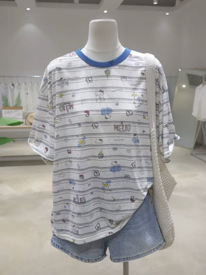 Breathable, youthful-look striped T-shirt featuring a Hello Kitty cartoon print—a versatile, loose-fitting, and slimming short-sleeve style for women, new for Summer 2026