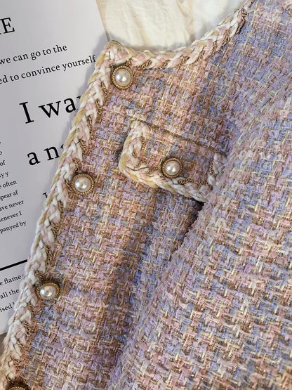 Women's exquisite mauve-pink tweed short jacket—a stylish, versatile "-style" piece for Autumn/Winter 2026.