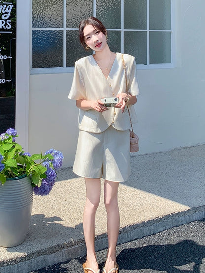 Temperament wear a complete set of white suits for women summer thin cool style high-end fashion shorts two-piece set