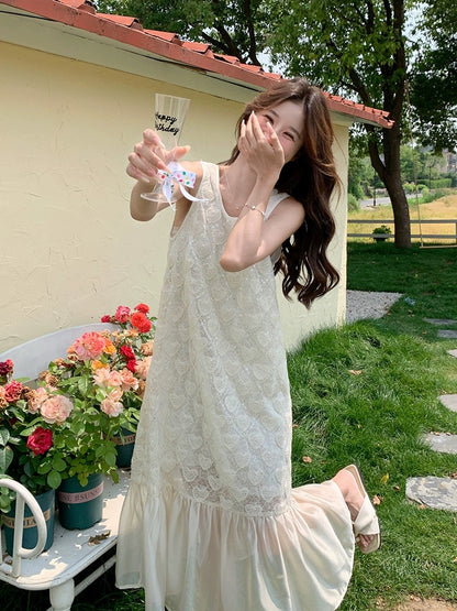 Off-white sleeveless vest dress for women summer 2024 new French romantic gentle style stunning fishtail skirt