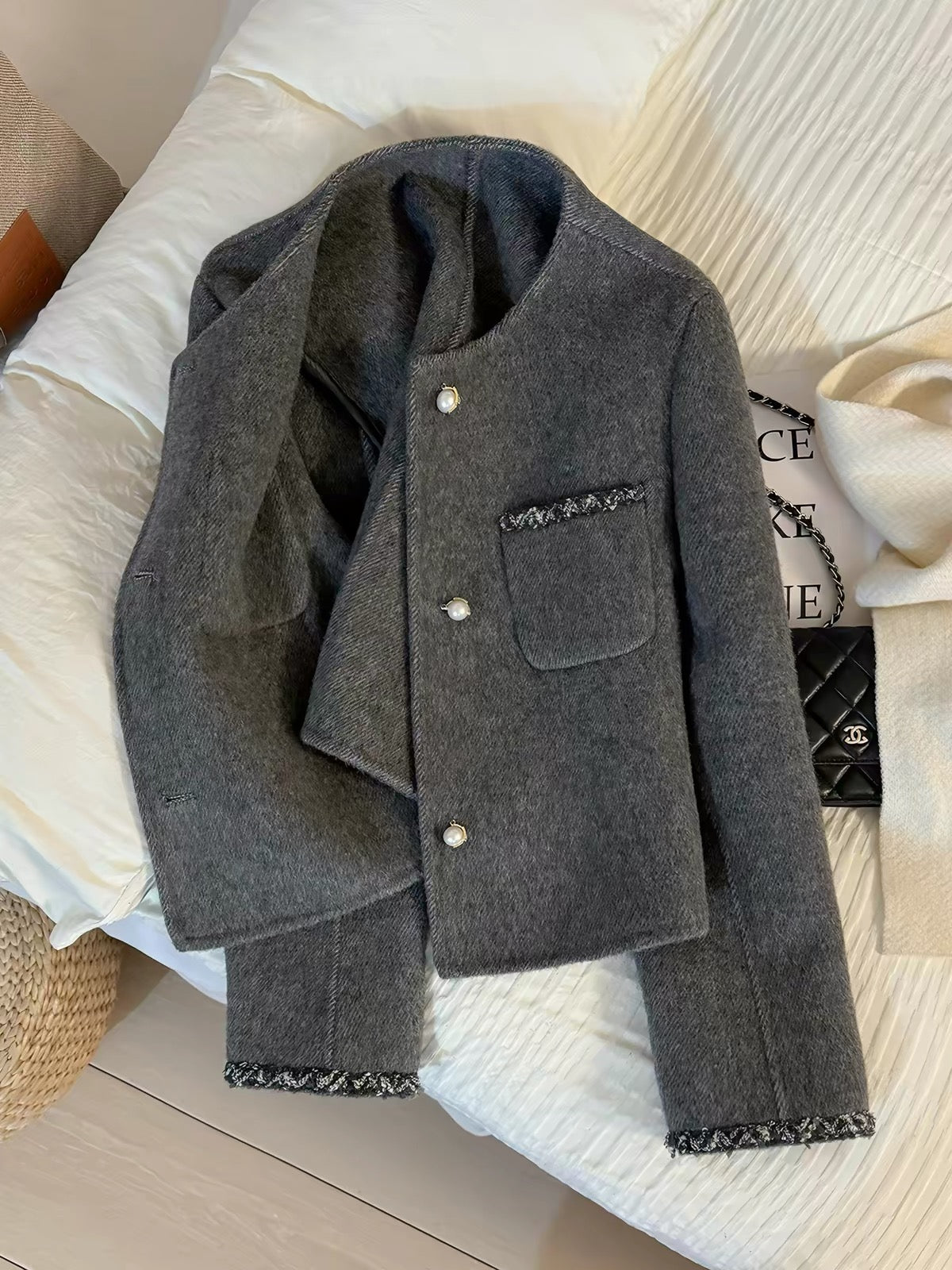 Women's Grey French-Style Chic Double-Faced Cashmere Coat – 2026 Autumn/Winter New Arrival: Short "-Style" Jacket with Pearl Buttons