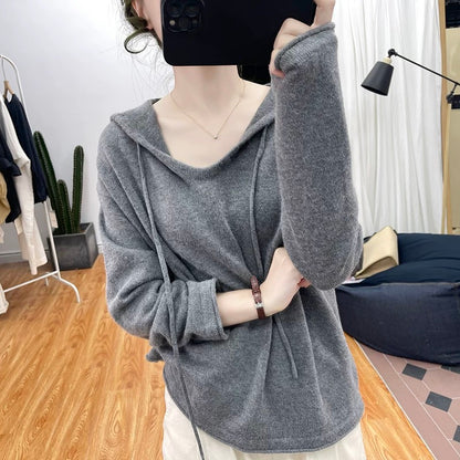 Spring and autumn soft and glutinous design small V-neck hooded sweater women's age-reducing top 2025 new Korean bottoming sweater