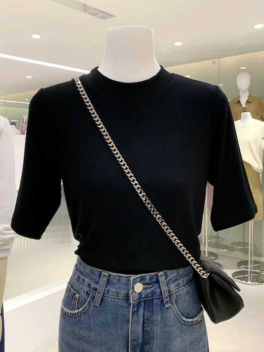 The owner's first recommendation is that everyone has N pieces of solid color half-high collar basic short-sleeved bottoming shirts and new elastic slim T-shirts