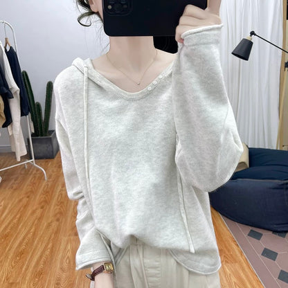Spring and autumn soft and glutinous design small V-neck hooded sweater women's age-reducing top 2025 new Korean bottoming sweater