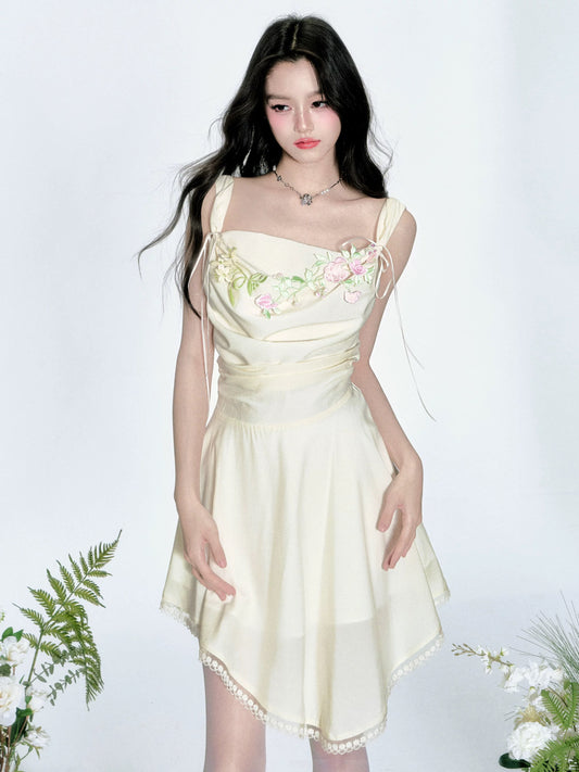 【4/23new】Fragile Store·Honey Whispering Tulle Heavy Embroidery Holiday Style Goose Yellow Swing Collar Dress