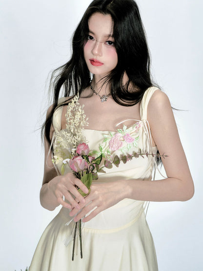 【4/23new】Fragile Store·Honey Whispering Tulle Heavy Embroidery Holiday Style Goose Yellow Swing Collar Dress