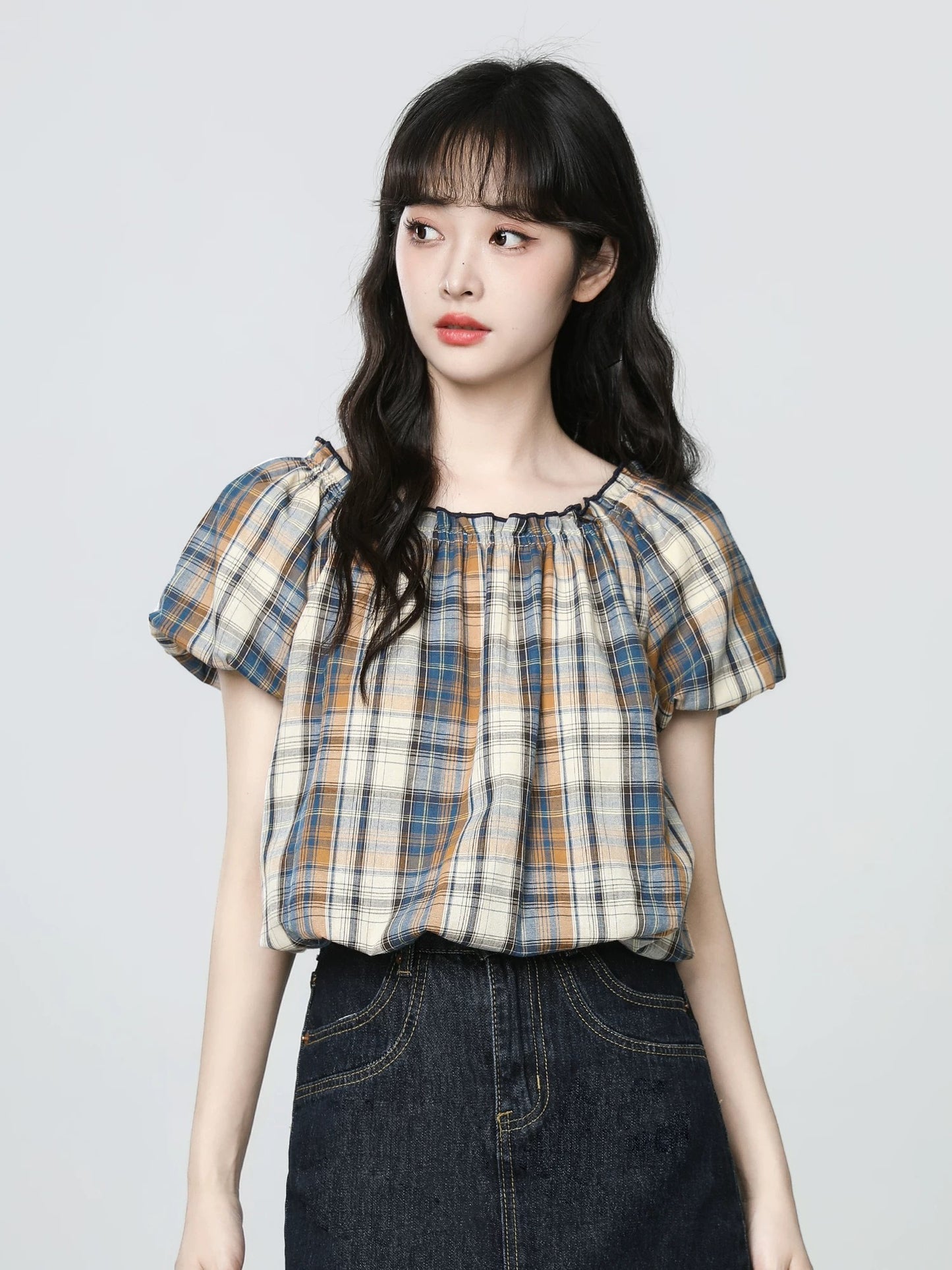 French plaid short-sleeved shirt for women summer 2025 new style niche design puff sleeve shirt short top