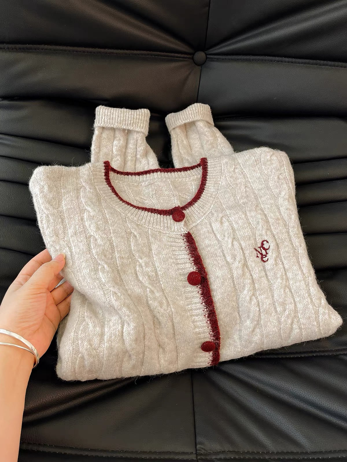 Han Fan Ouni! Warm and soft cable-knit sweater for women autumn and winter new loose slim knitted cardigan jacket top