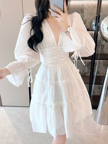 European station Vietnamese fashion brand French ruffled V-neck sexy white trumpet sleeve dress with waist slimming women's clothing