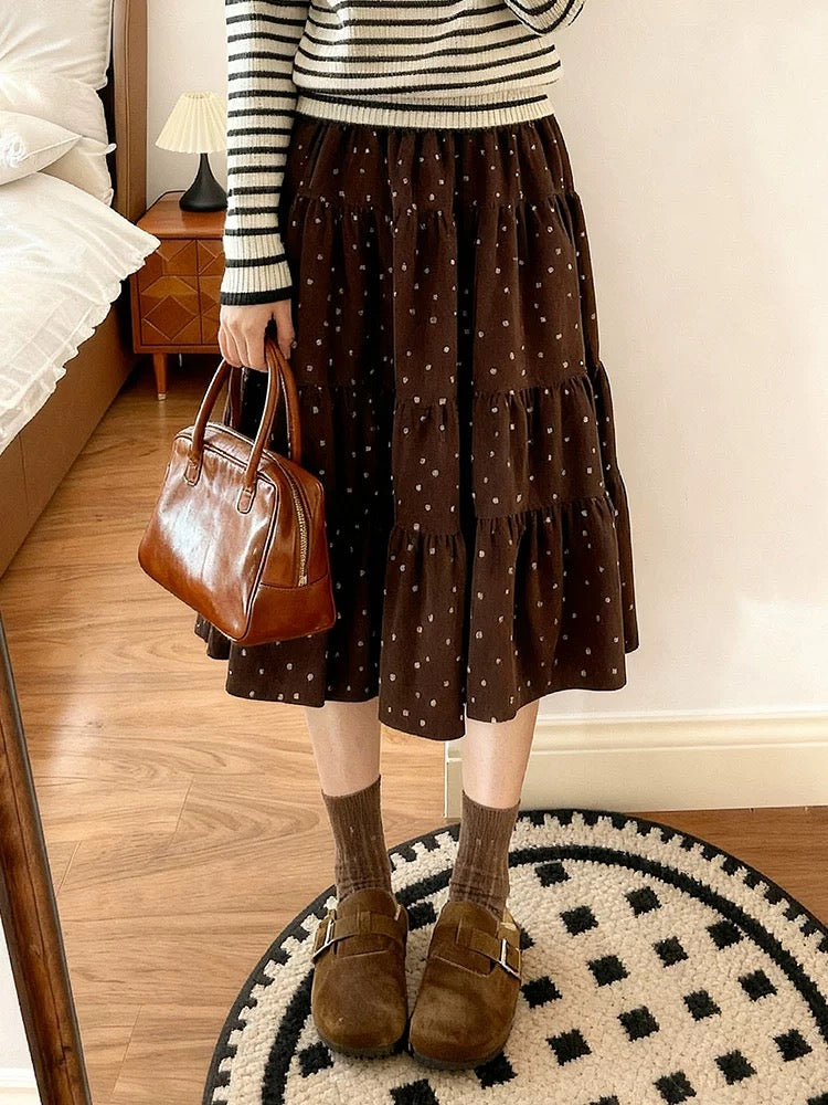 Plus-size women's retro polka dot midi skirt, autumn and winter, hip-covering, slimming, high-waisted A-line, full-length skirt.