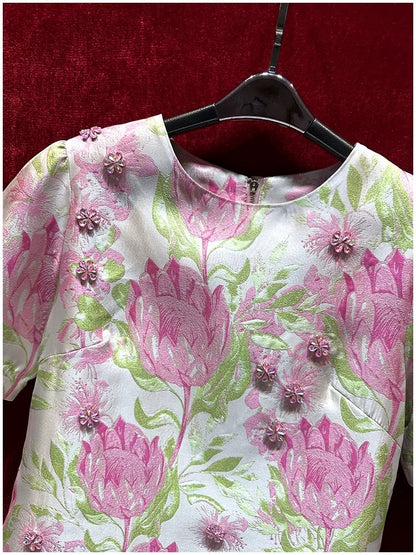 Art jacquard diamond-encrusted short-sleeved loose-waist niche non-contrasting high-end exquisite dress with feminine temperament 2024 new style