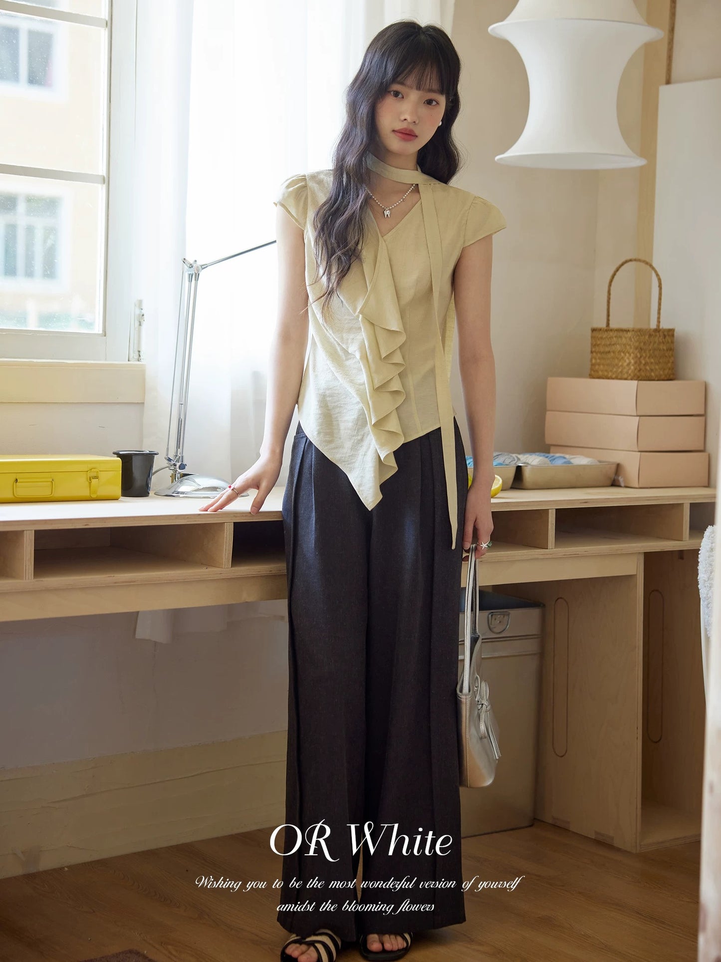 ORWhite2025 Summer French Retro Striped Shirt Women's V-Neck Flying Sleeves Ribbon Lace-Up Design Top