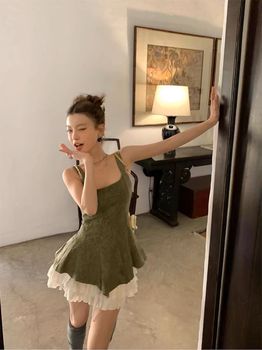 2024 new summer style European style fashion suit design raw edge camisole top cake skirt two-piece set