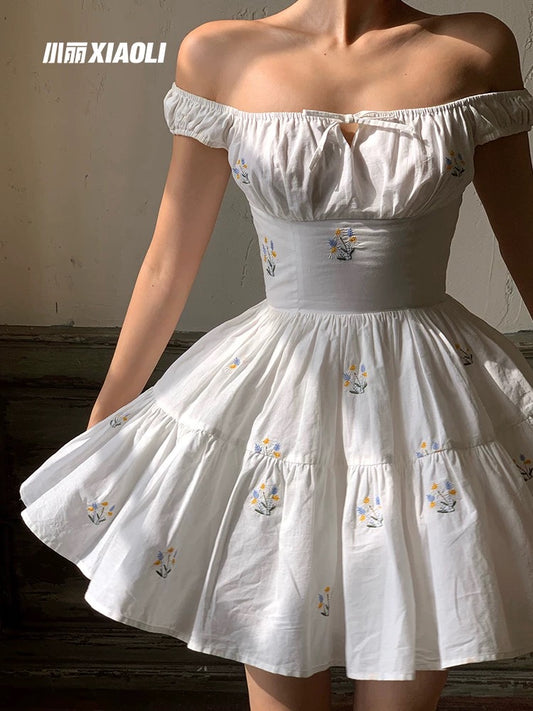 Xiaoli Linglan wild white embroidered floral suspender dress small waisted puffy princess dress