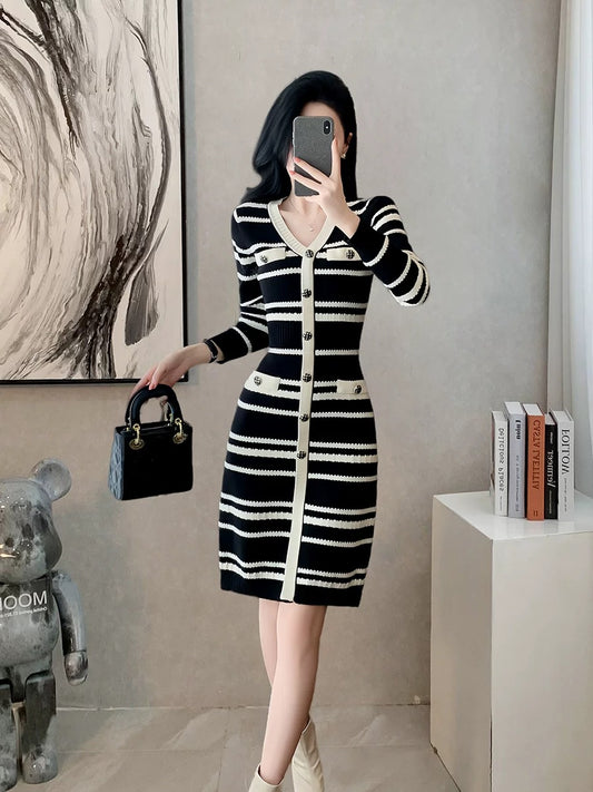 French style small fragrant striped knitted dress for women 2024 early autumn new style high-end slim bottoming hip skirt winter