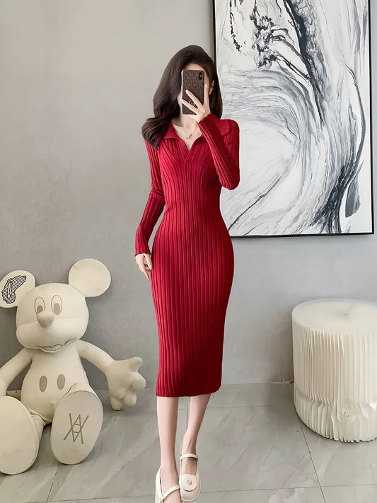 Elegant socialite red knitted long skirt for women 2024 autumn and winter new high-end style with coat V-neck hip-hugging dress