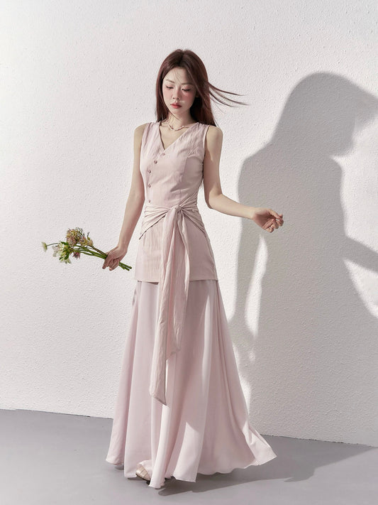 A Little Wild Berry Sleeveless V-neck Dress Women 2025 Summer High-end Waist Slimming Temperament Long Dress