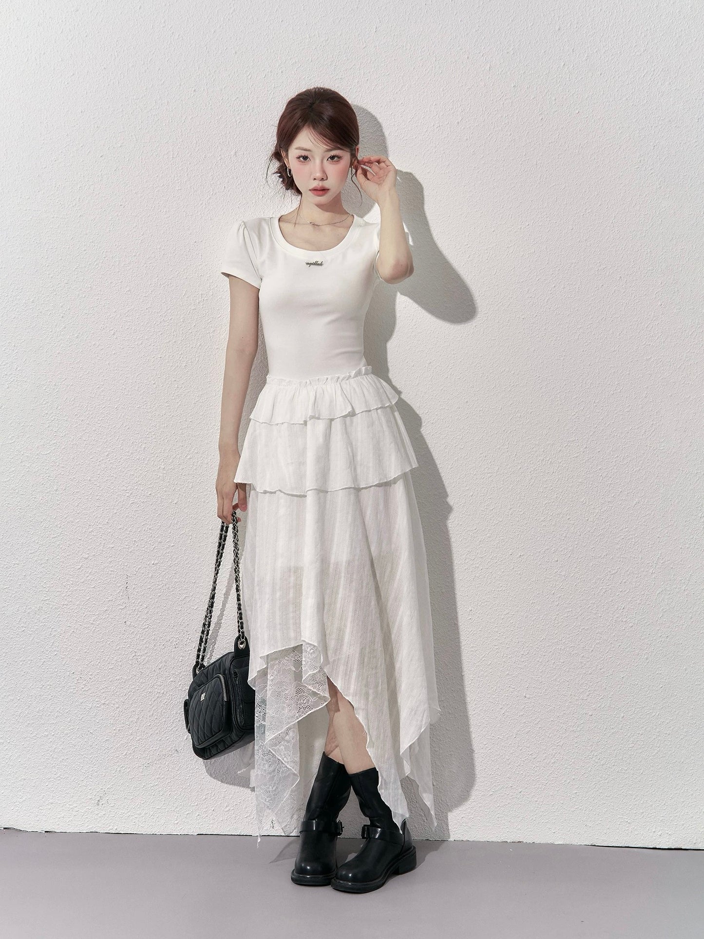 A little wild berry French temperament white dress for women in summer high-end irregular waist slimming short-sleeved long dress