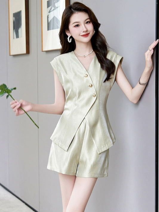Fashionable Sleeveless Thin Suit Women's 2024 Summer New Style Small Look High-Fashion Street Professional Shorts Two-piece Set
