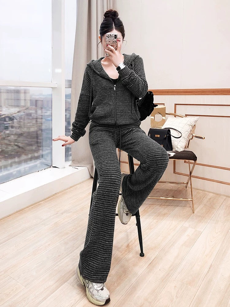 Casual sports suit women's 2025 new autumn and winter two-piece sweatshirt trousers work and commuting suit