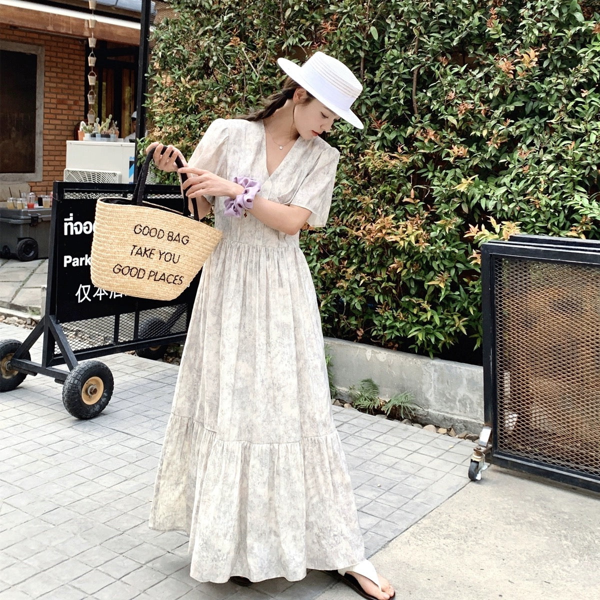 Dark pink tea break French floral dress women's summer 2024 new style waist slimming temperament long skirt