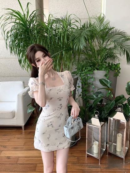 kubiliv [French Sweet Girl] Square Neck Waist Puff Short Sleeve Hip Covering Floral Skirt Short Retro Dress