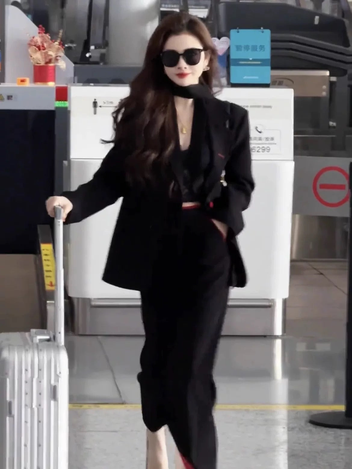 High-end casual suit for women 2025 spring new loose slim suit jacket skirt two-piece suit
