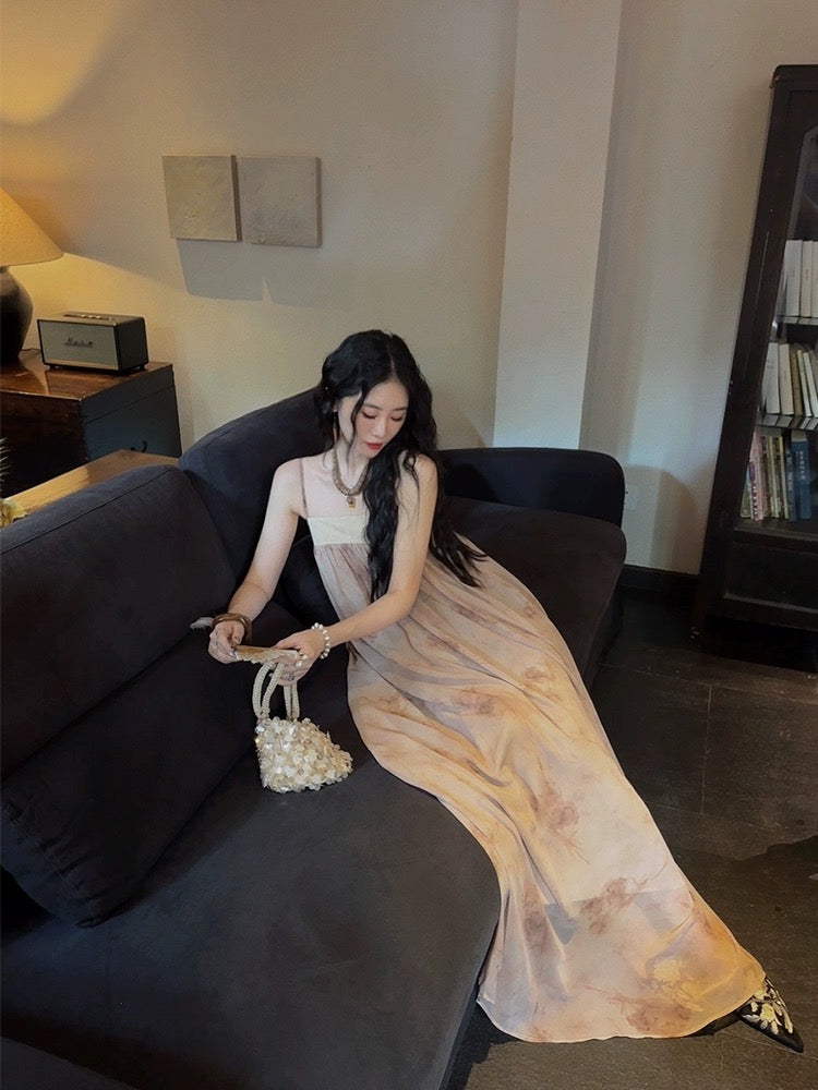 Sanji Heihua 2024 summer high-end French design fashionable mesh chest-wrapped suspender skirt is popular this year