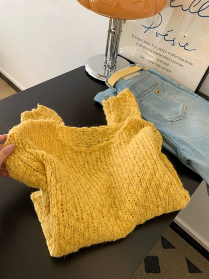 Korean style lazy style pullover sweater women's autumn and winter design niche loose soft knitted sweater long-sleeved top
