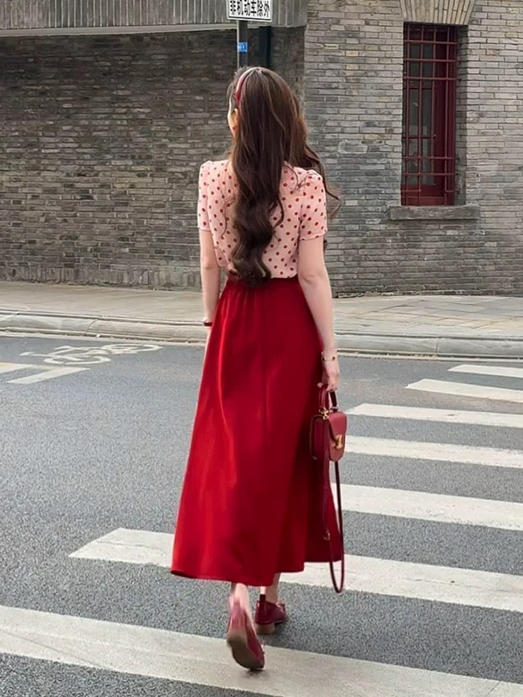 Qiqihenmang [Qianqianquege] Retro Hong Kong style suit 2025 summer new short-sleeved polka dot shirt skirt