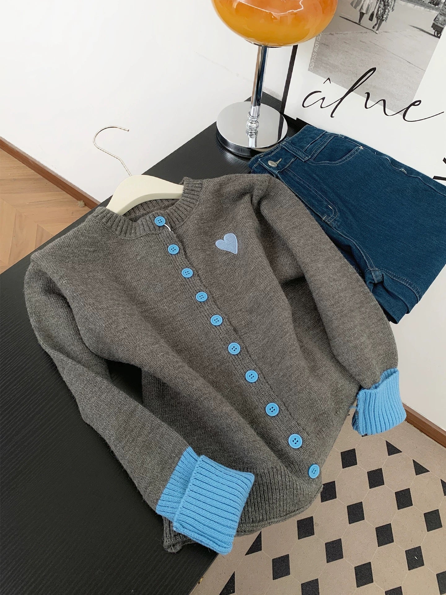 Dopamine yellow heart embroidered sweater knitted cardigan women's autumn and winter warm soft sticky contrast color stitching jacket top