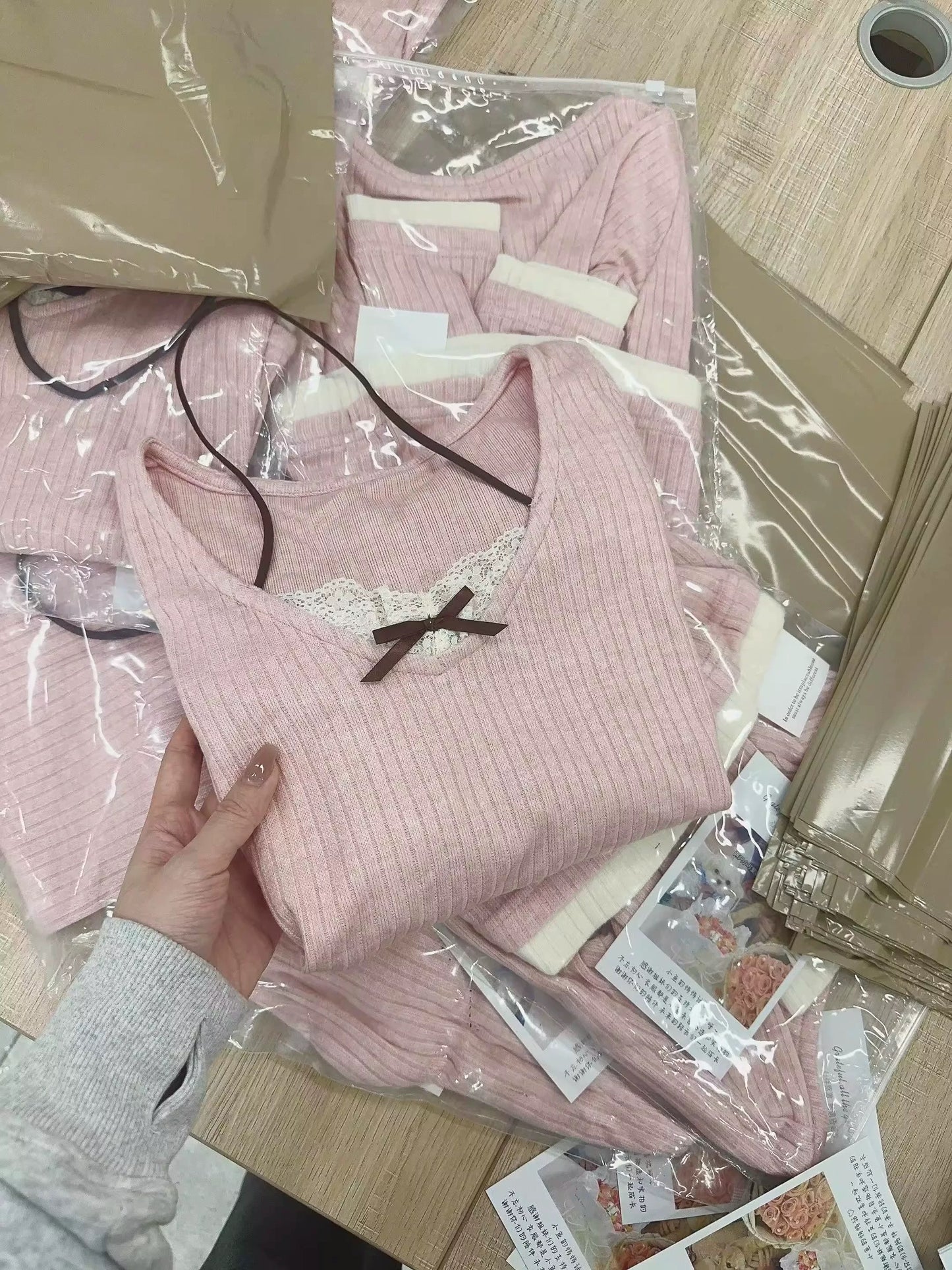 Fake two-piece lace splicing halter neck long-sleeved spring women's knitted sweater design slim pure desire style top