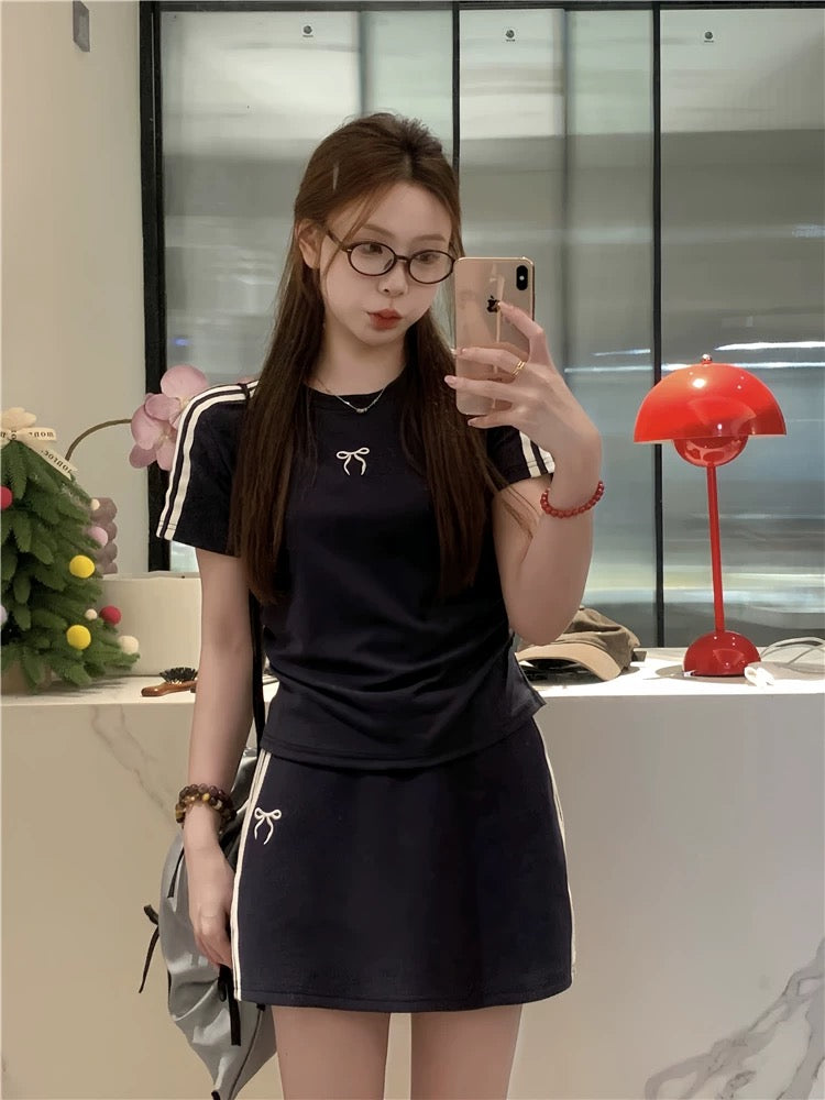 Casual sports suit for women, three-bar bow short-sleeved T-shirt, summer hip skirt, sweet girl two-piece suit
